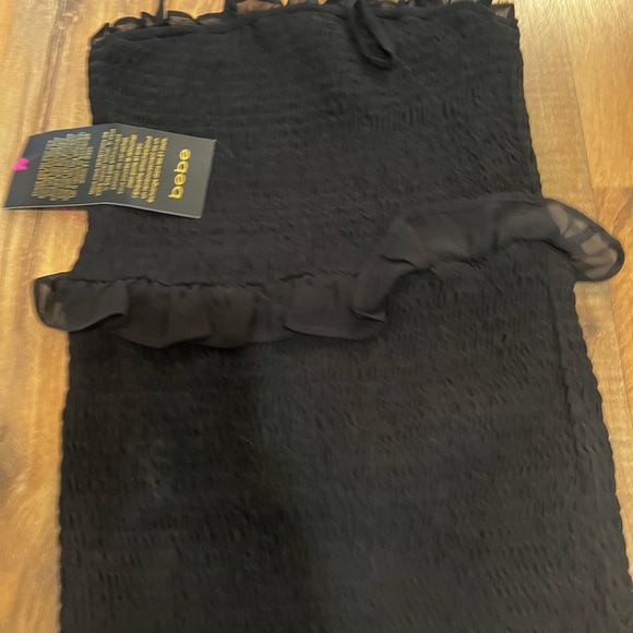 Bebe smocked tiered dress - Picture 2 of 5